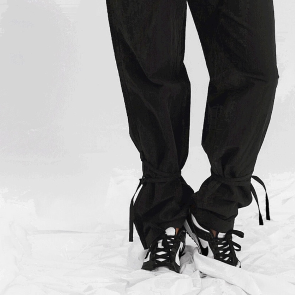All Things Golden Cargo pant in Small, Black
